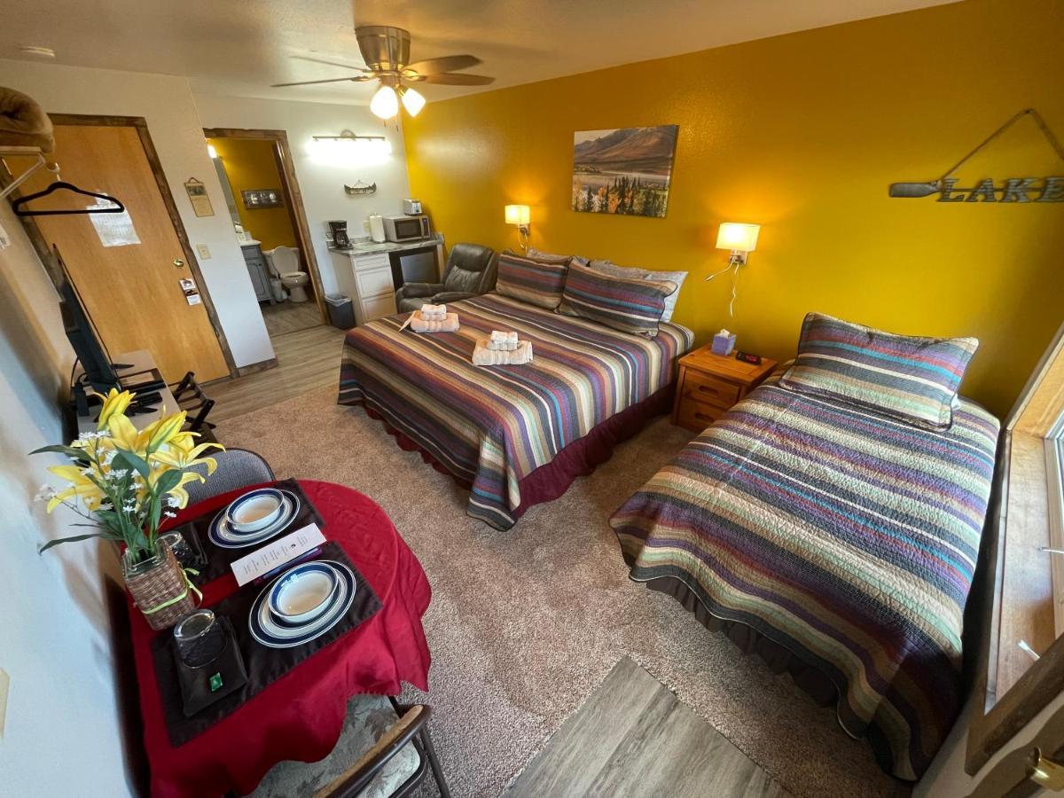 Denali Lakeview Inn Healy Exterior photo